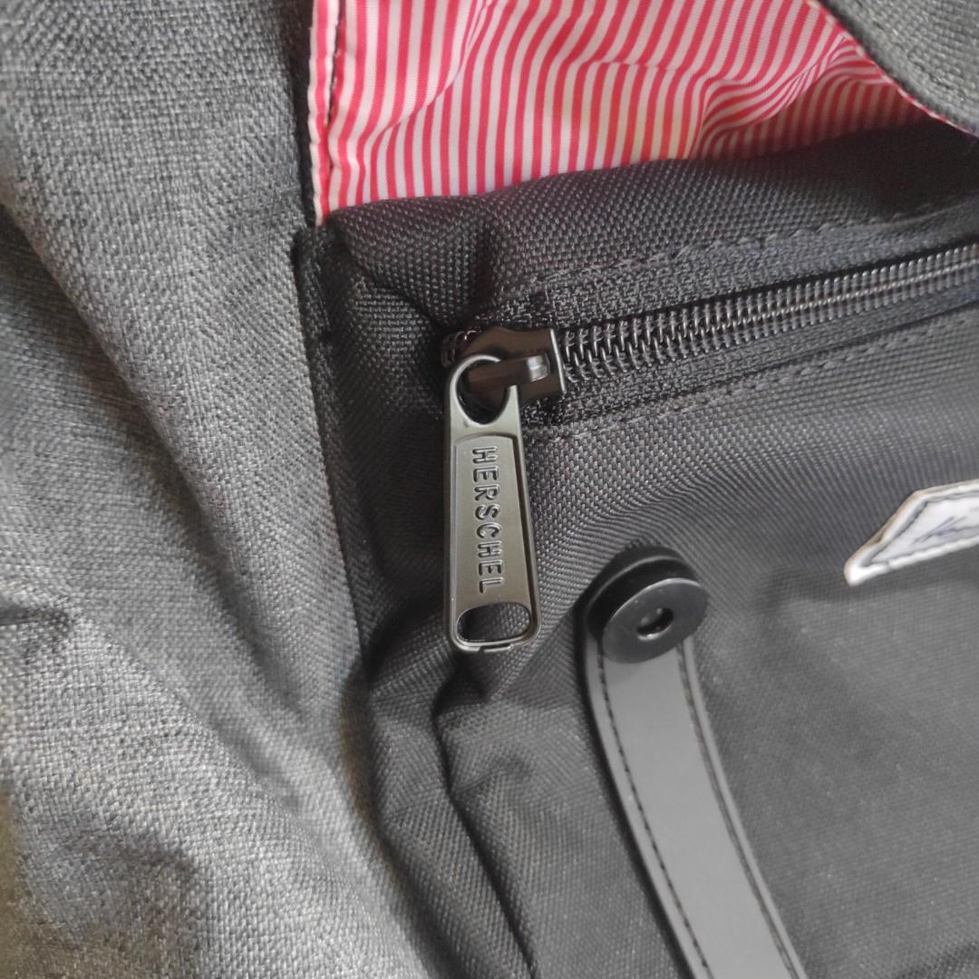 Herschel zipper online