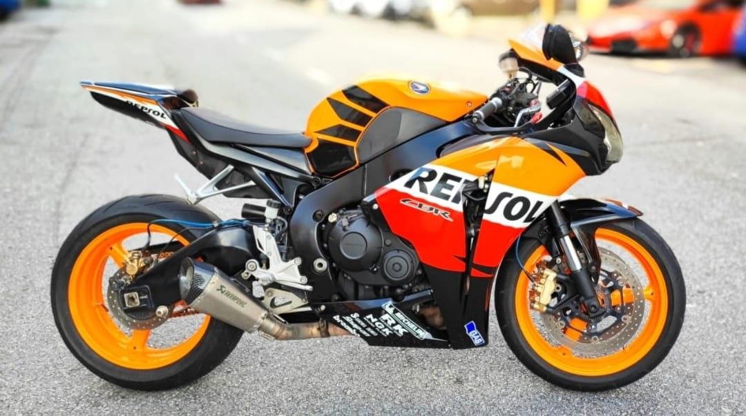 Honda CBR 1000RR, Motorbikes on Carousell