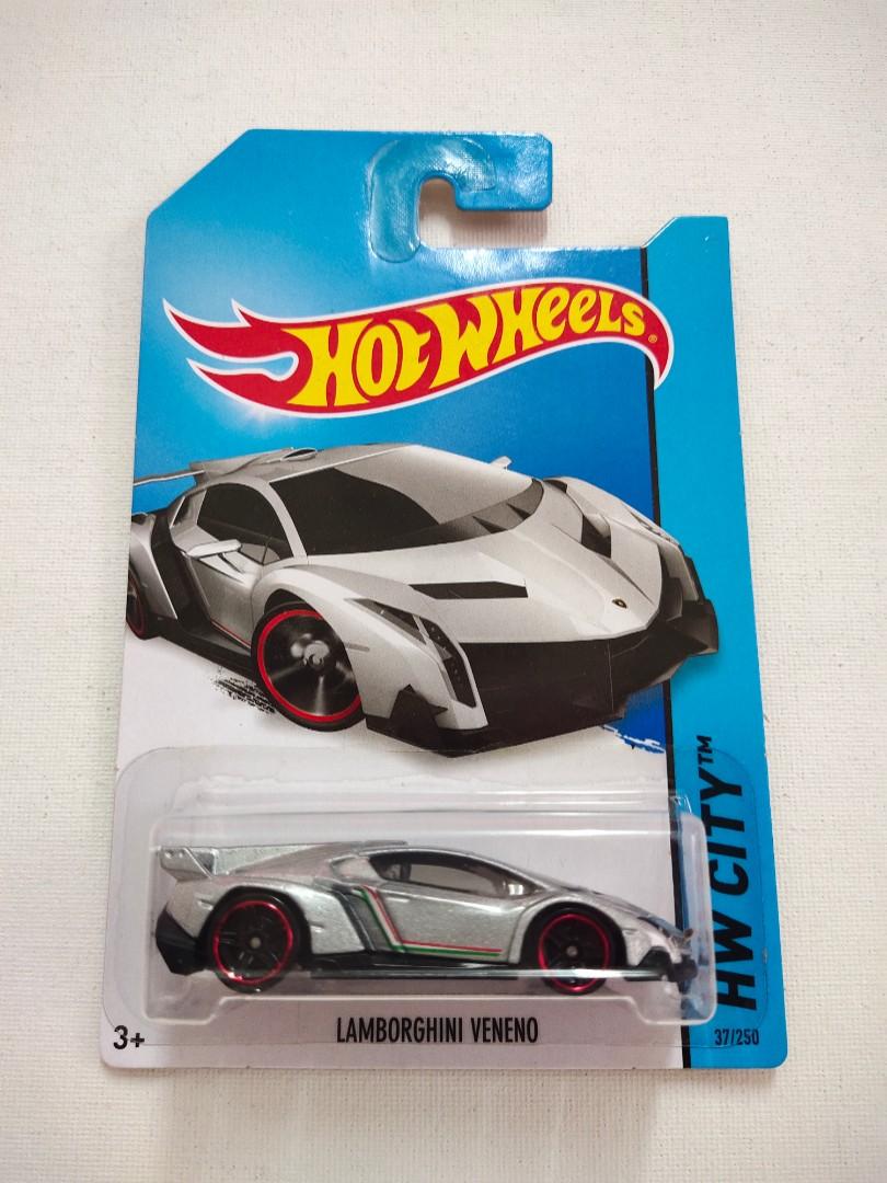 Hot wheels lamborghini veneno hotsell
