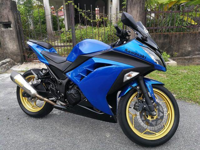 Kawasaki ninja biru deals