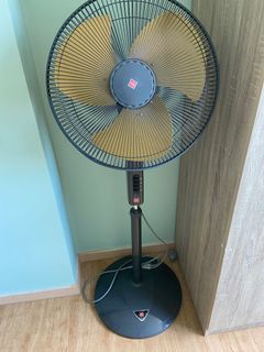 (Category: ) located in . Submitted by jiaodd2195 (Listing ID 1179516238, Image 1). Description: .