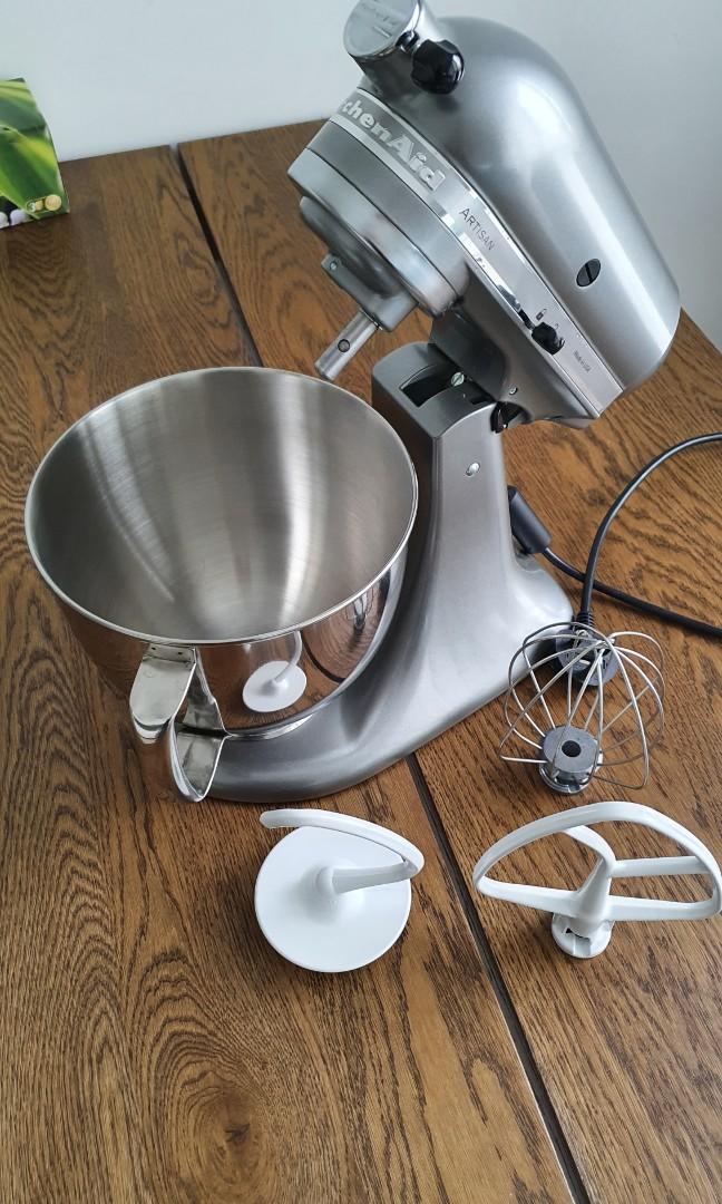 KitchenAid Artisan Mixer Tilt Head 4.8L Silver, TV & Home Appliances