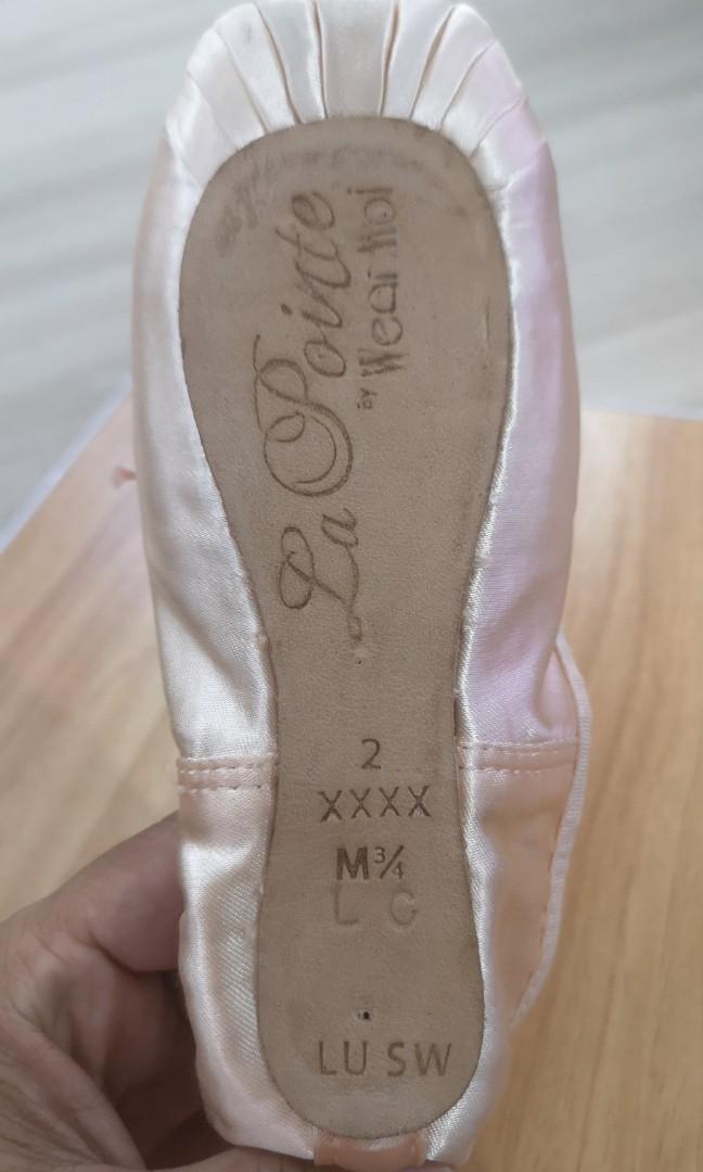 La Pointe wear Moi point ballet shoes, Sports Equipment, Exercise
