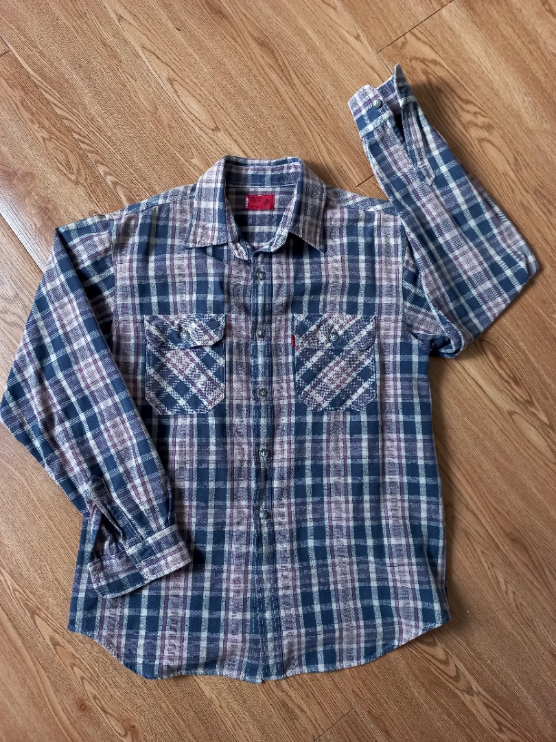 Levi's mens flannel plaid shirt size M (dark blue / purple) baju  kotak-kotak, Men's Fashion, Tops & Sets, Formal Shirts on Carousell