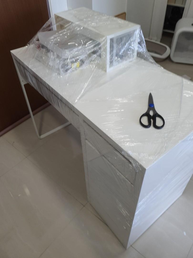 IKEA MICKE DESK WHITE with CABLE MANAGEMENT STORAGE DESK WFH STUDY