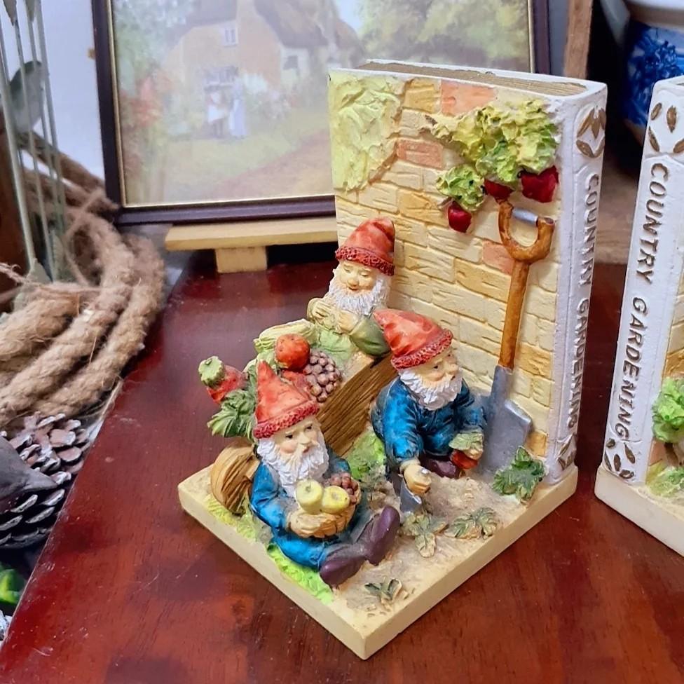 Lovely Seven Dwarfs design clay bookend pair, Furniture & Home Living