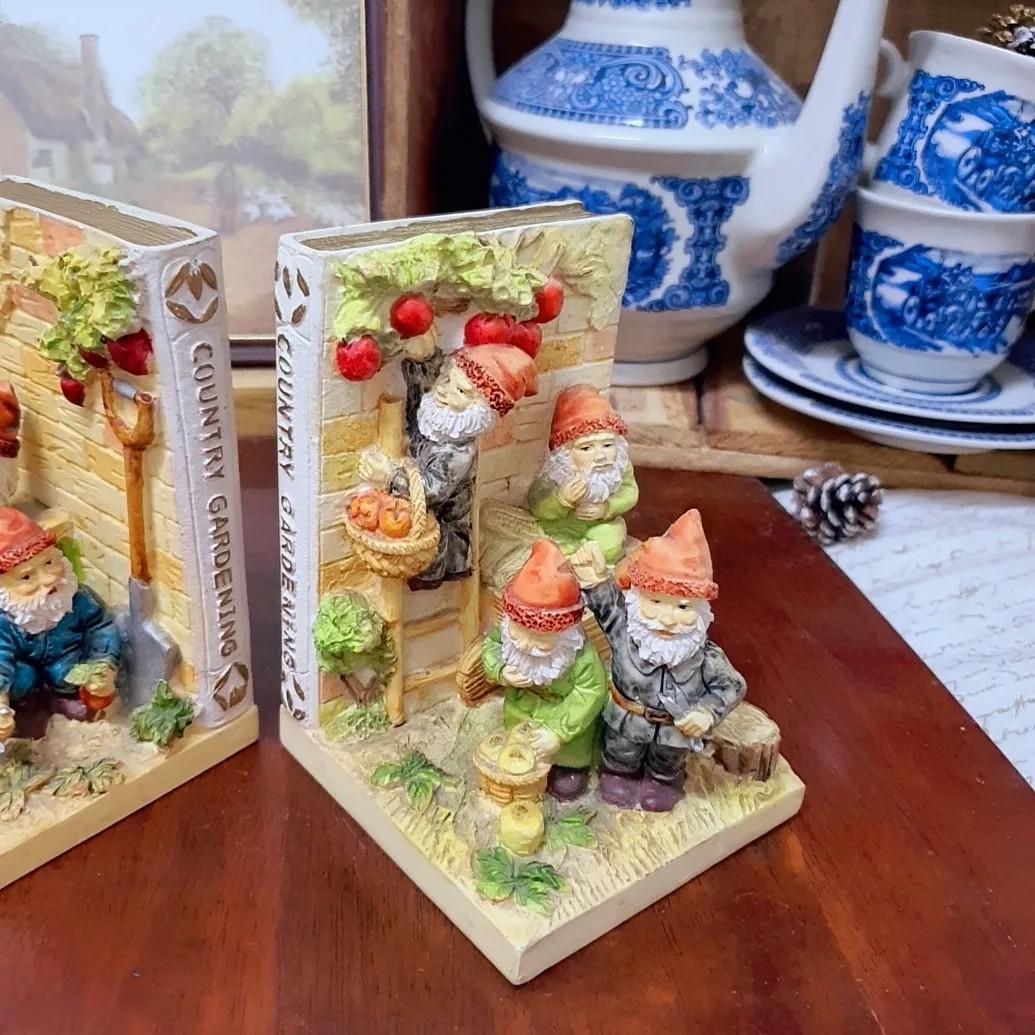 Lovely Seven Dwarfs design clay bookend pair, Furniture & Home Living