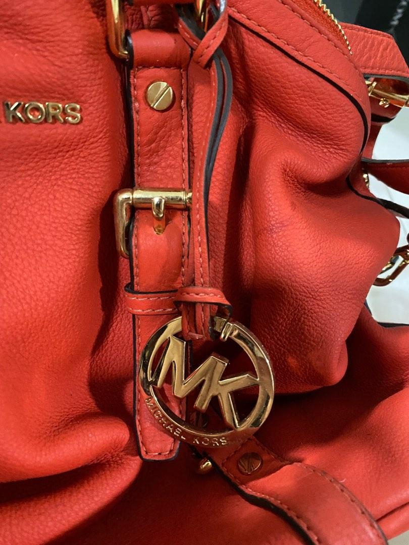 Michael Kors shoulder bag, Women's Fashion, Bags & Wallets, Shoulder Bags  on Carousell