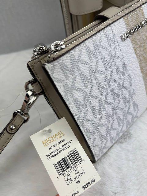 Michael kors clearance wallet light sand