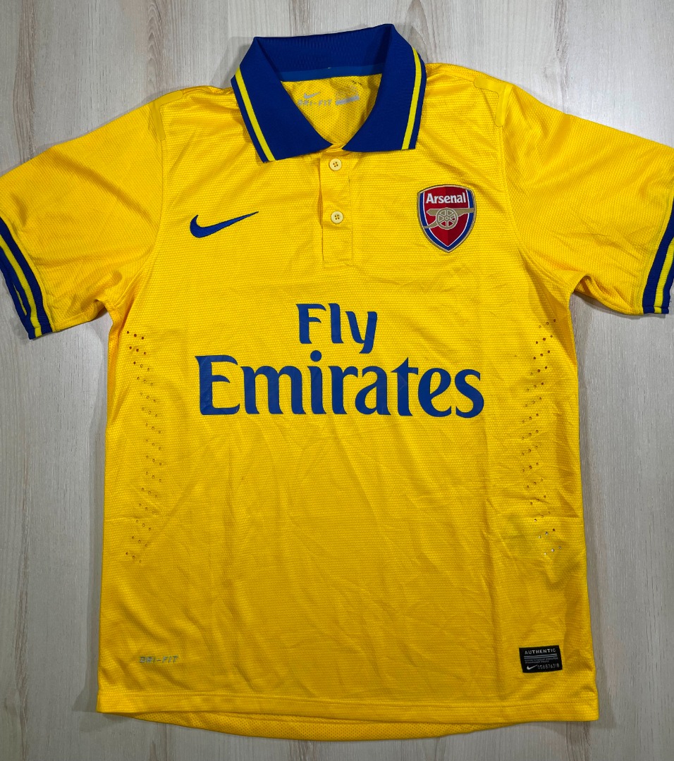 Arsenal away kit on sale 2013