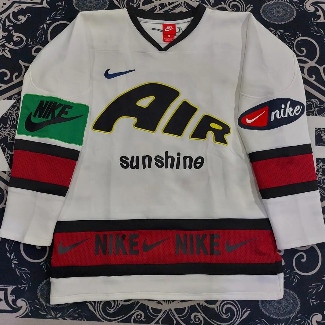 CPFM x Nike Hockey Jersey, genuinely huge. i usually wear a Large and this  jersey has sleeves up to my forearms. Amazing quality though. :  r/cactusplantfleamarket