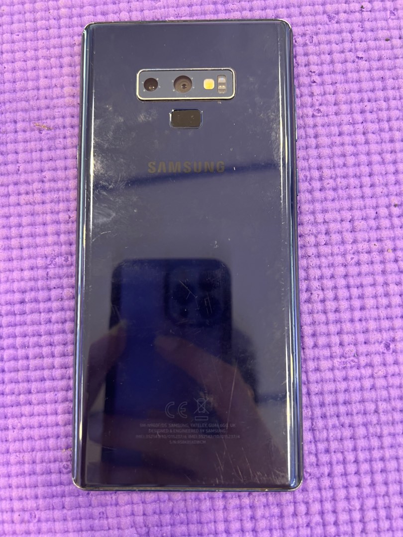 Note 9 (screen crack / green colour screen ), Mobile Phones & Gadgets
