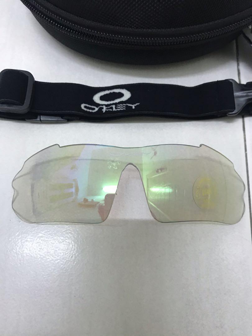 Oakley lens polycarbonate UV400, Men's Fashion, Watches & Accessories