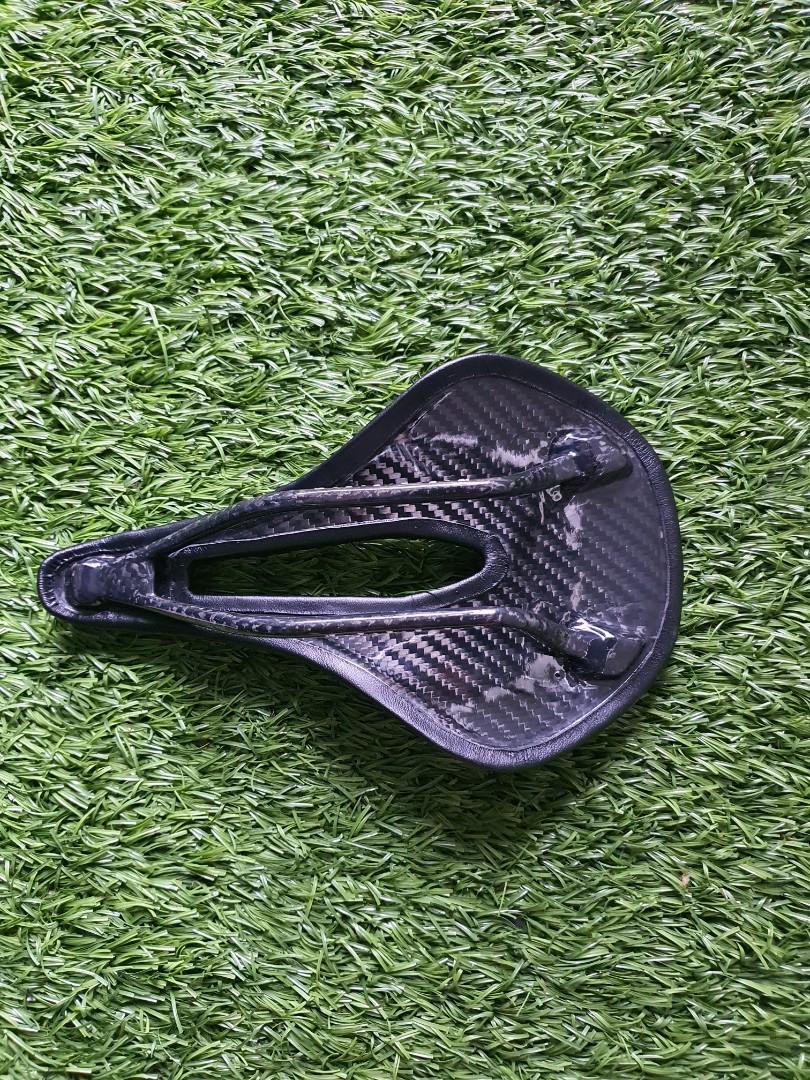 full carbon saddle