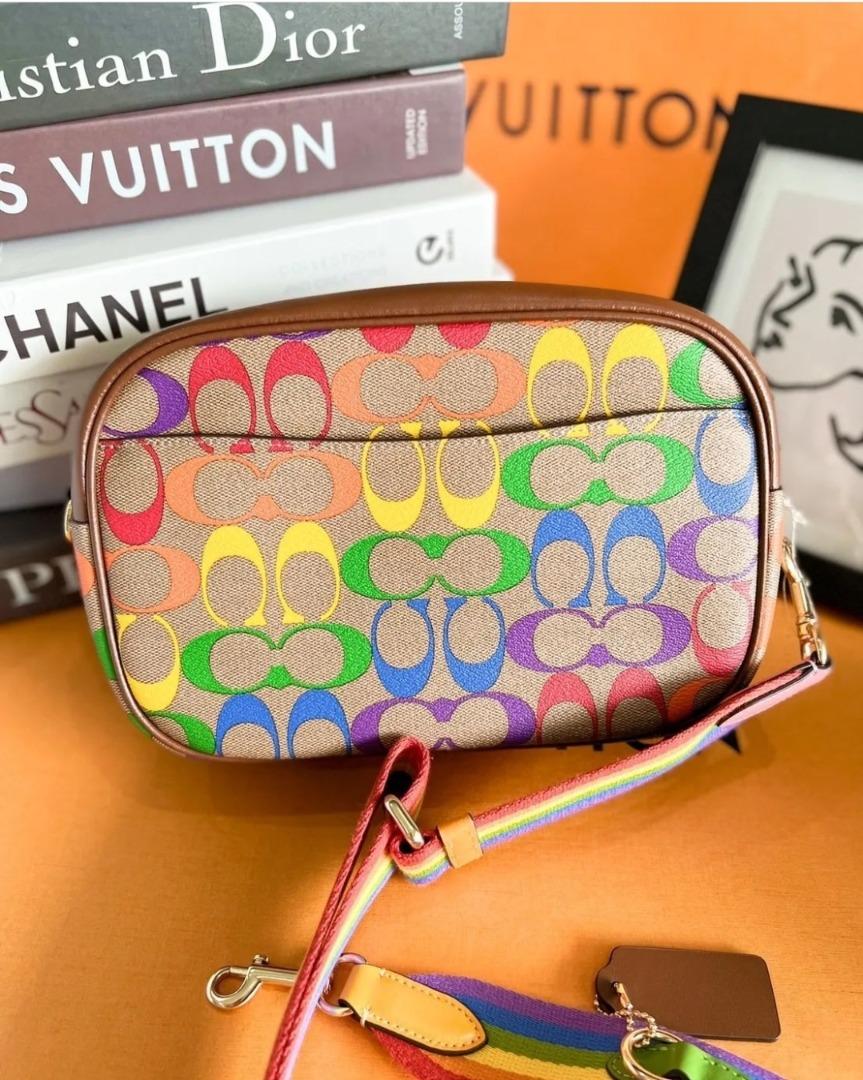 Original Coach Jamie Camera Bag In Rainbow Signature Canvas CA175