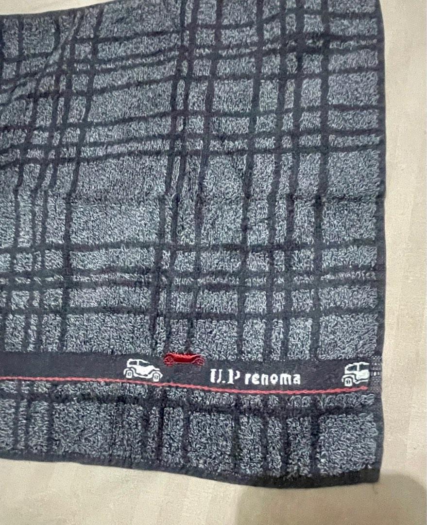 Renoma Face towel (Category: Towels, Napkins & Holders) located in San Pablo. Submitted by prelovedbymistyblue (Listing ID 1179808851, Image 2). Description: Very nice Renoma face towel. No major flaws. .