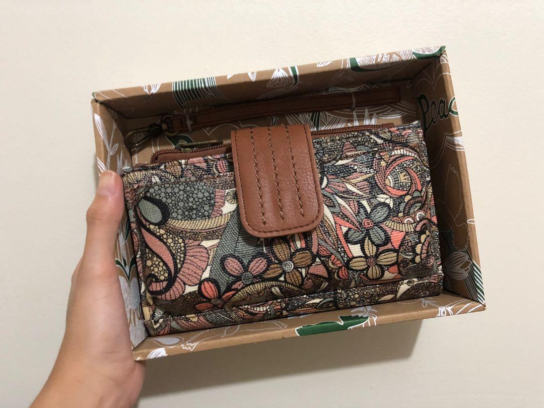 Sakroots Olympic Smartphone Crossbody