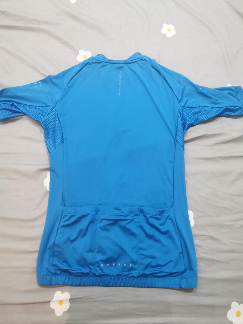 Santic Cycling Jersey (Category: Activewear) located in Quezon City. Submitted by dbjhub (Listing ID 1179805486, Image 2). Description: Santic Cyling Jersey Size M Used once Pickup: Little Baguio, San Juan Grab or Lalamove c/o buyer.