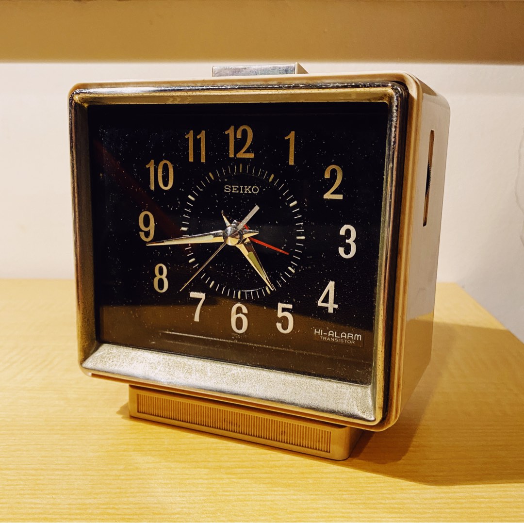 Seiko Hi Alarm Transistor desk clock vintage, Furniture & Home Living