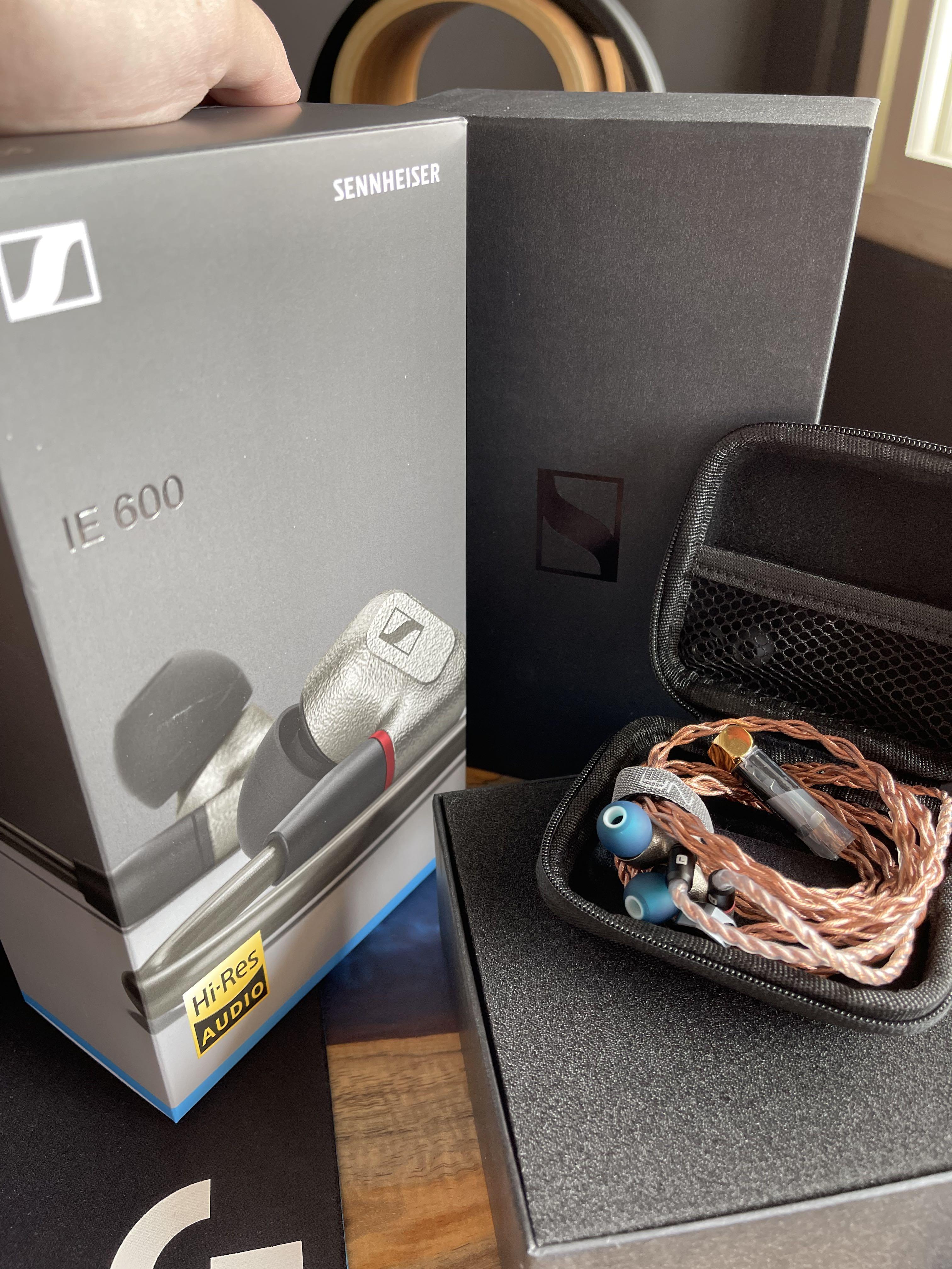 Écouteurs Sennheiser IE600 – Intra-auriculaires, Argentés, Neufs Sous Blister