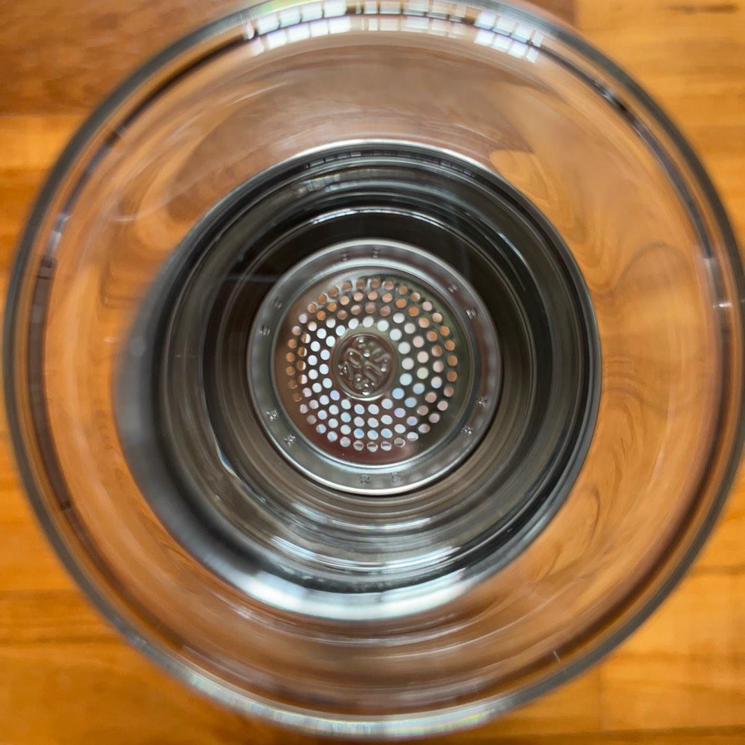 Sephora Glass tumbler with tea infuser, Furniture & Home Living