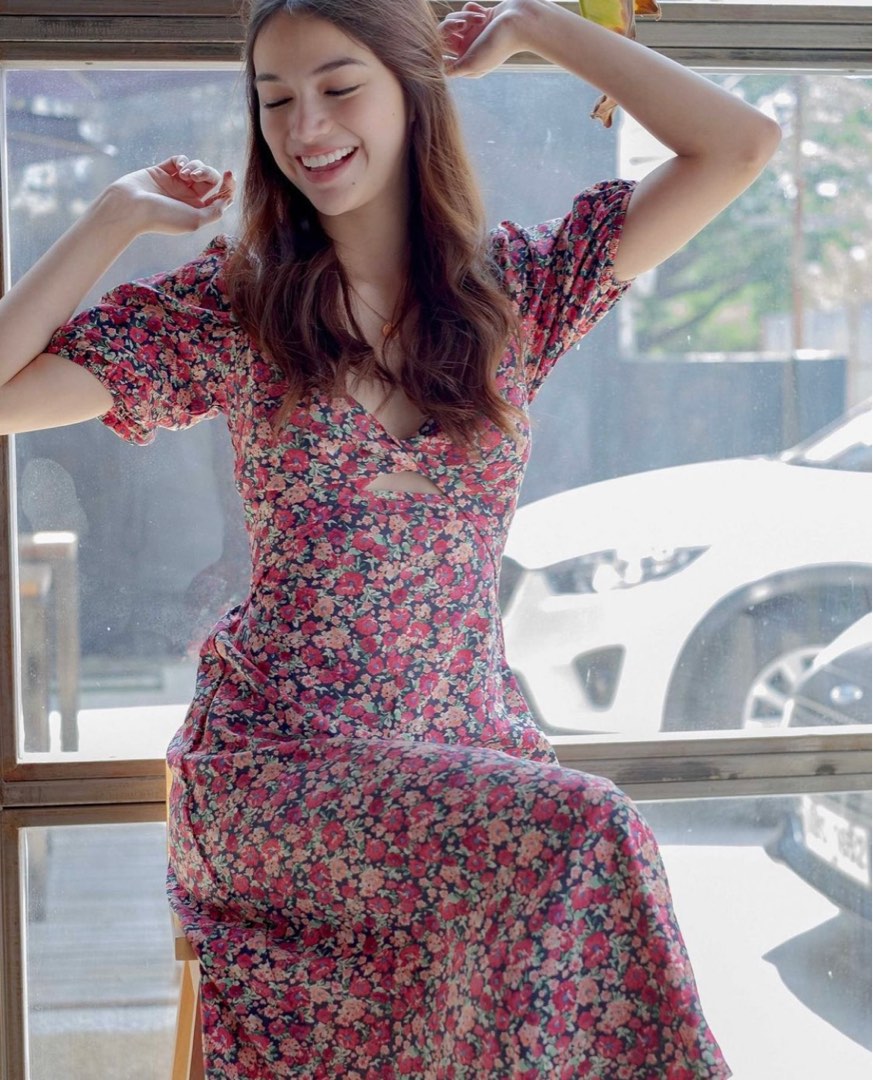 Sunnyside Clothing Lacey Dress, Women's Fashion, Dresses & Sets