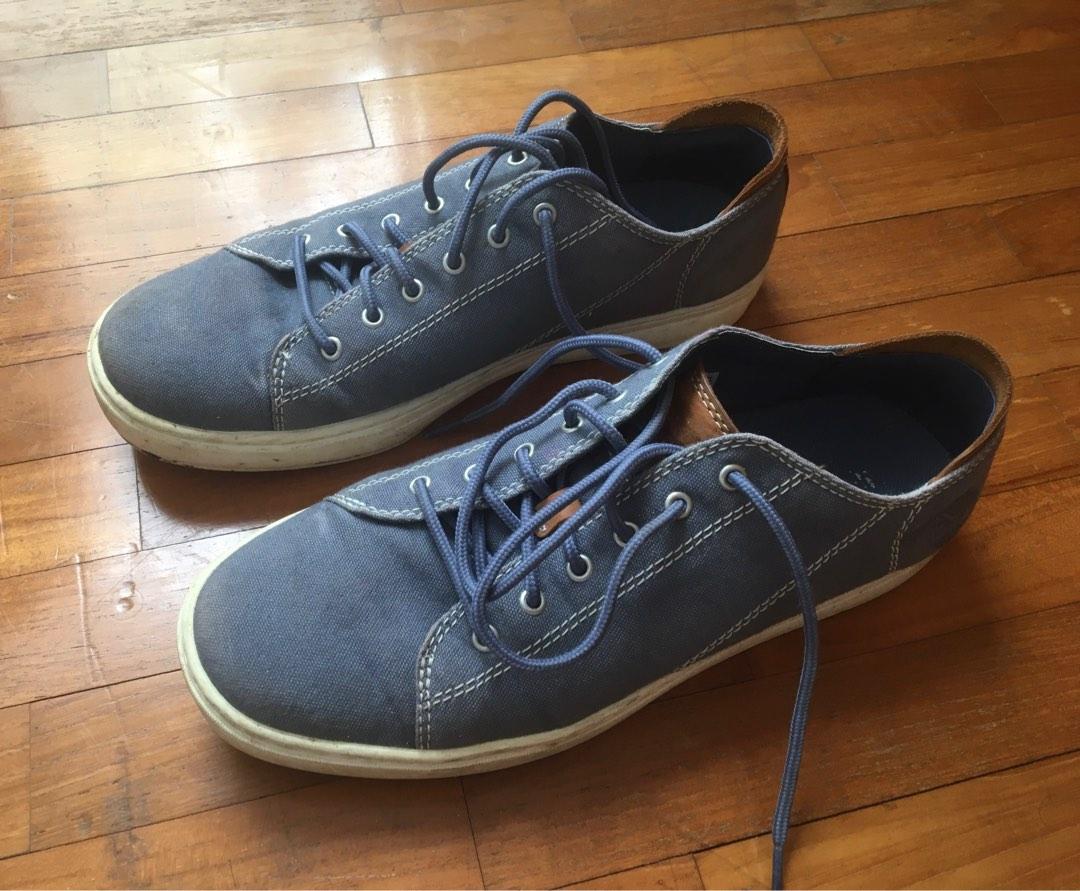 Mens blue hot sale canvas sneakers