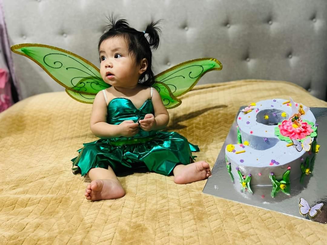 Tinkerbell With Smash Cake - CakeCentral.com