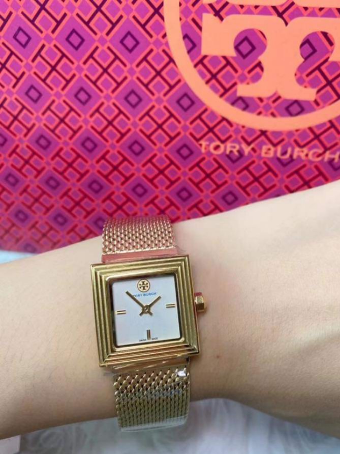 TORY BURCH MESH STRAP GOLD WHITE FACE AUTHENTIC WATCH, Women's Fashion,  Watches & Accessories, Watches on Carousell