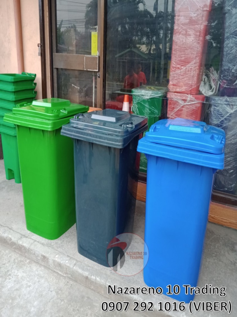 UGA bin trash bin w/wheels 258, Furniture & Home Living, Cleaning