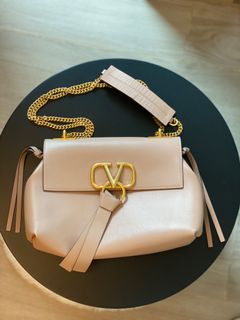 （分類：）位於 。 由 luxuryK 提交（商品編號 1179732705，圖片 1）。簡介： 。