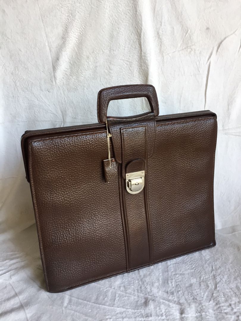 Vintage Briefcase w/key, Men's Fashion, Bags, Briefcases on Carousell