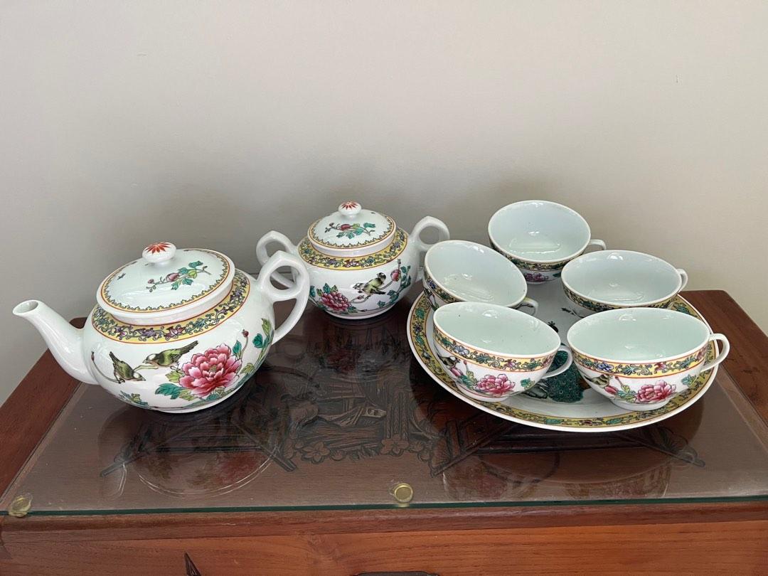 Vintage Teapot Set of 5Servings, Hobbies & Toys, Memorabilia