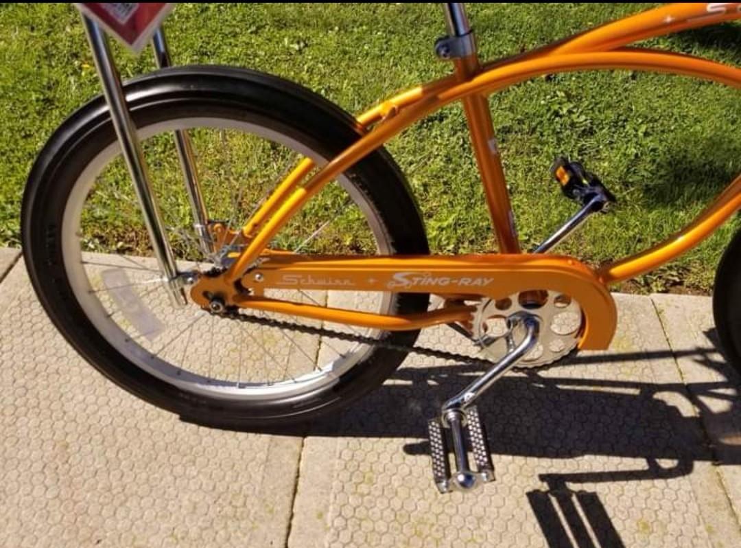 Schwinn 125th anniversary stingray top