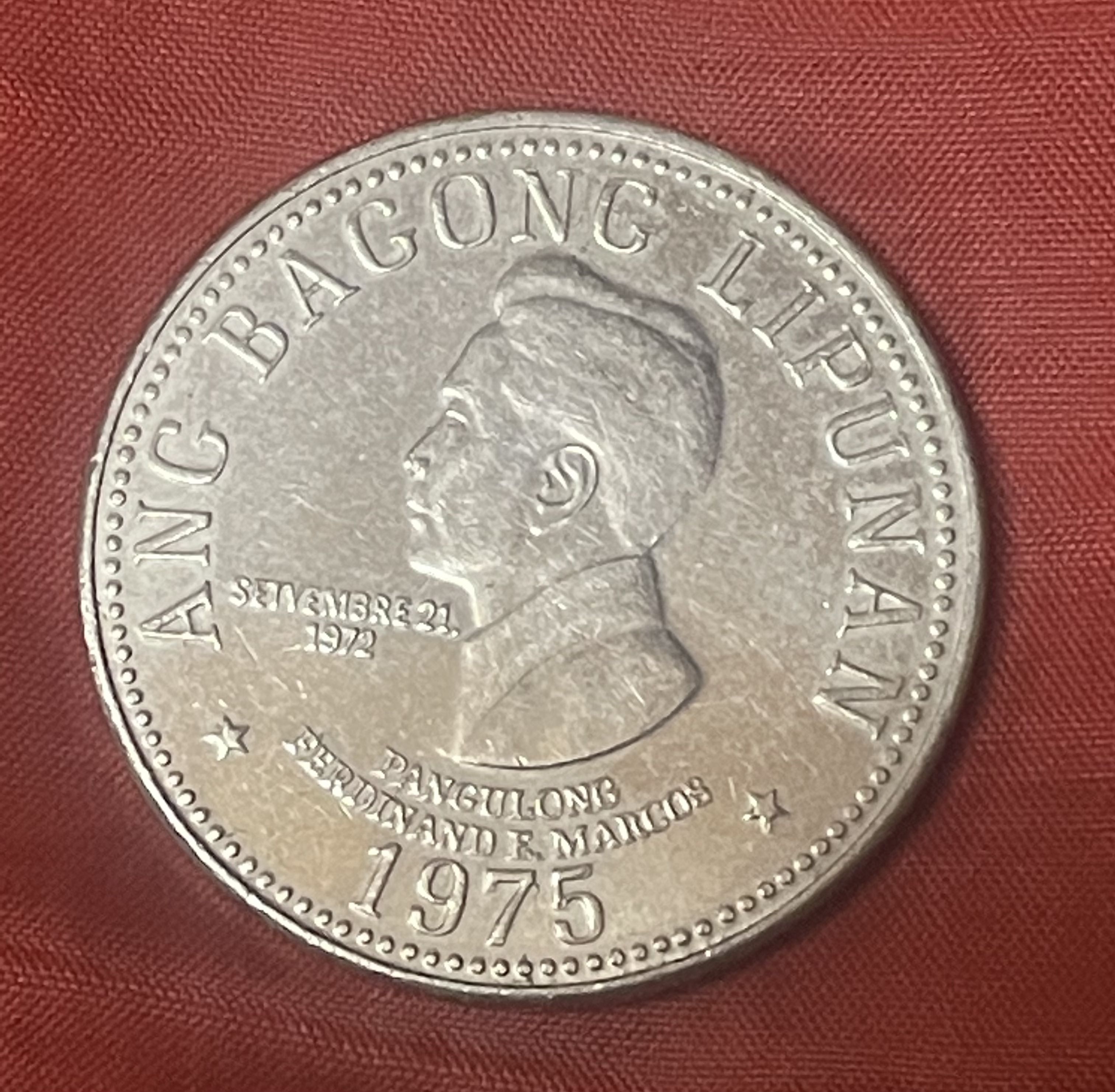 1975 Ferdinand Marcos 5 Peso Coin Hobbies Toys Memorabilia 