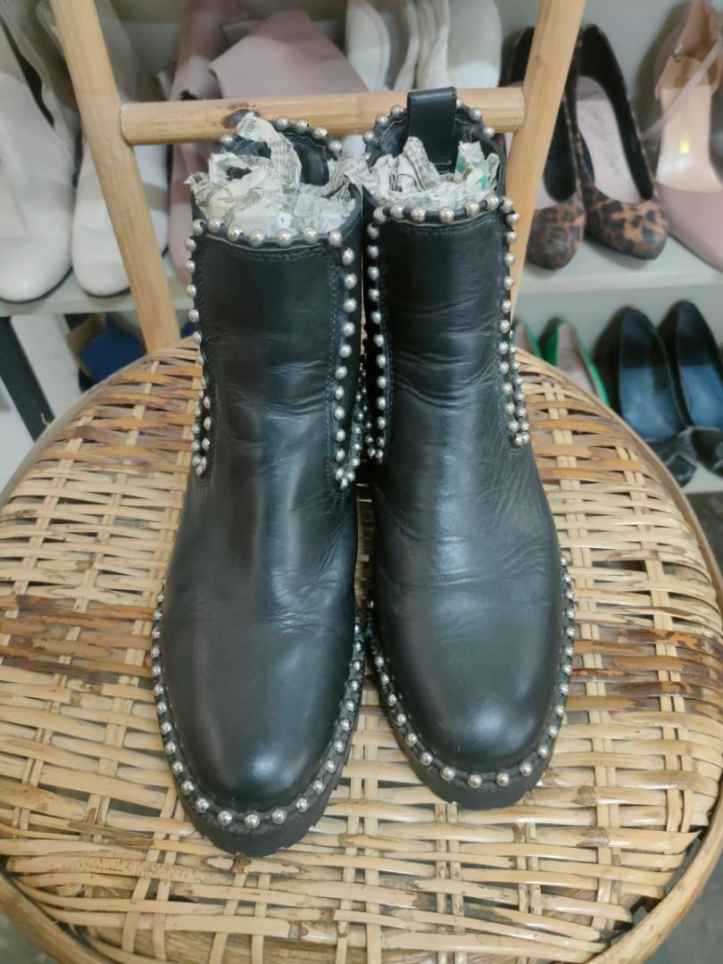 Alexander wang spencer hot sale studded chelsea boot