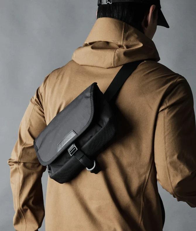 ALPAKA Air Sling V2 Bag Lightweight 4L X-Pac® VX42 For iPad Mini