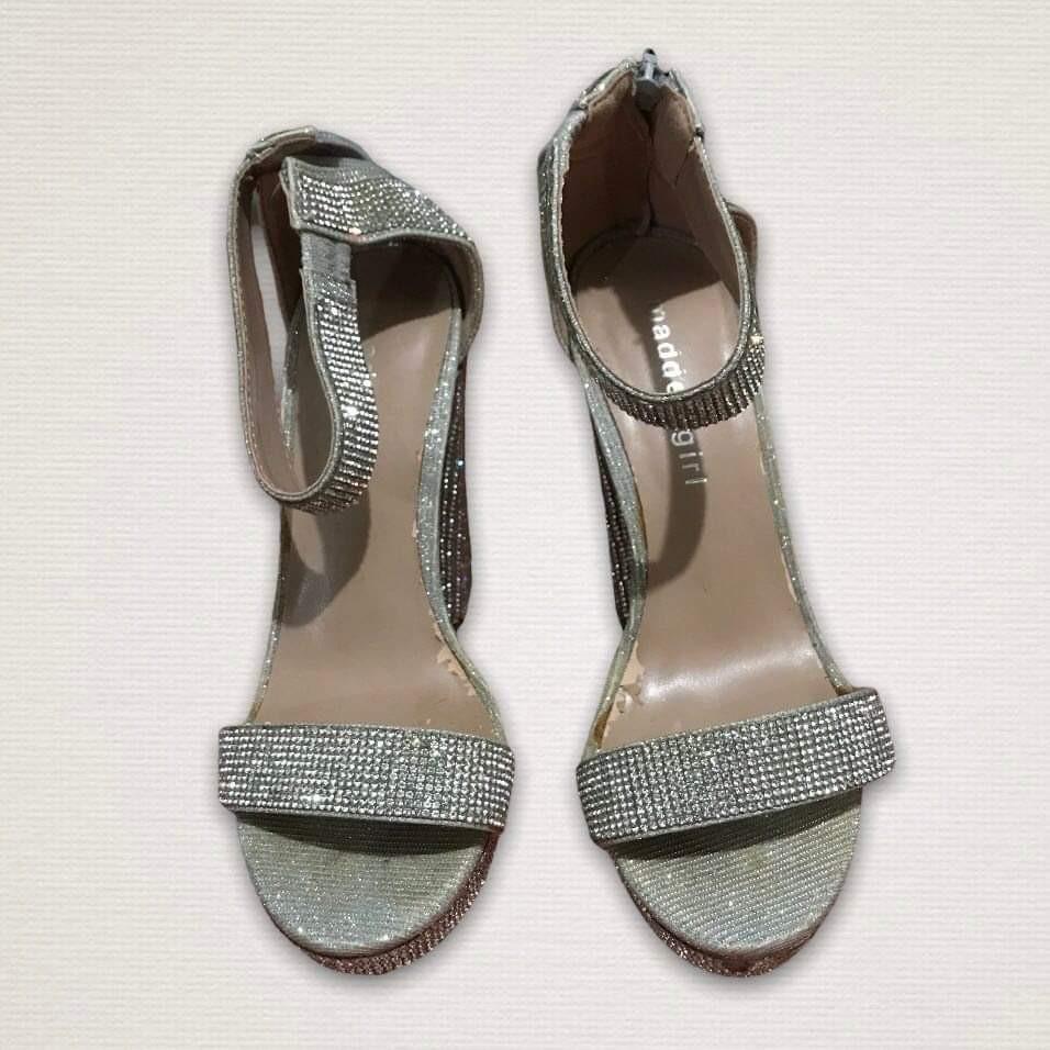 Madden girl siren store rhinestone platform sandals
