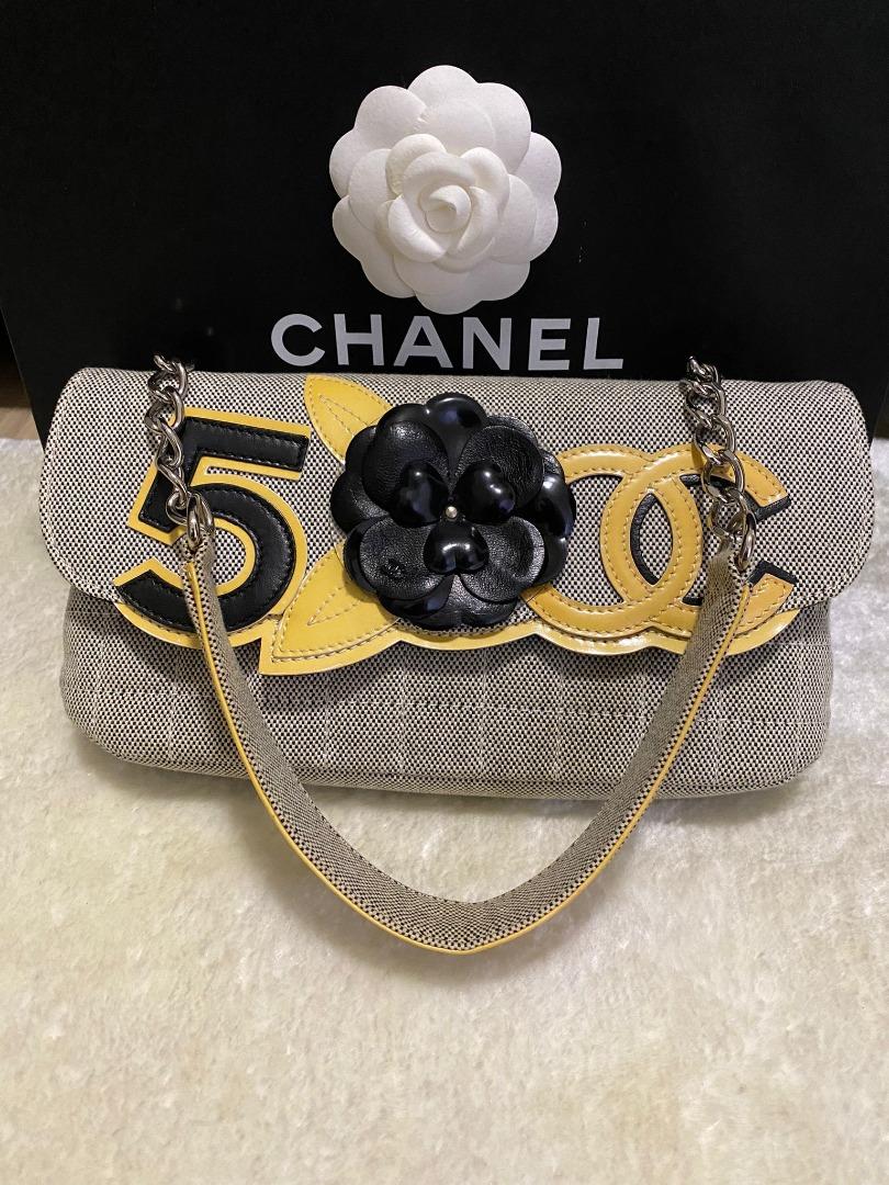 Authentic Vintage Chanel Camellia No.5 Chain Flower Shoulder bag