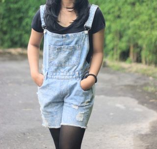 (Kategori: ) berada di . Dikirim oleh evinadewi (ID iklan 1179901179, Gambar 1). Deskripsi: .