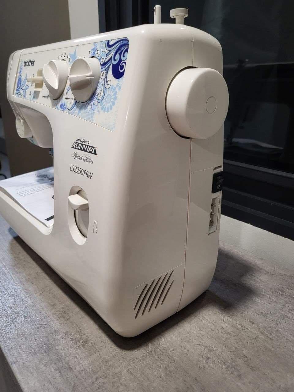 Brand New Brother Sewing Machine, TV & Home Appliances, Other Home