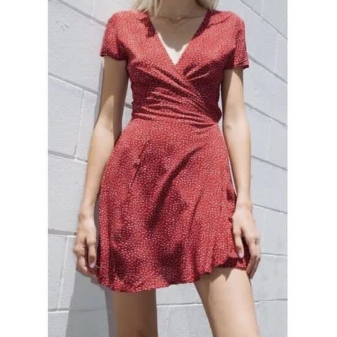 Brandy Melville Red Robbie Dress, Women's Fashion, Dresses & Sets, Dresses  on Carousell