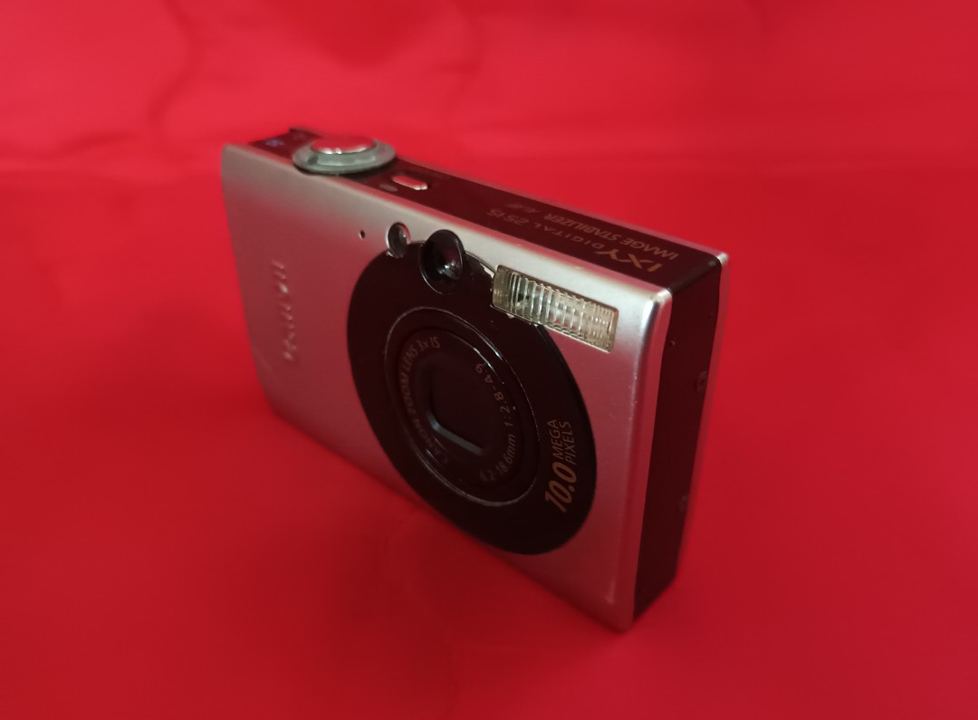 Canon IXY 25 IS Digital Camera, Photography, Cameras on Carousell