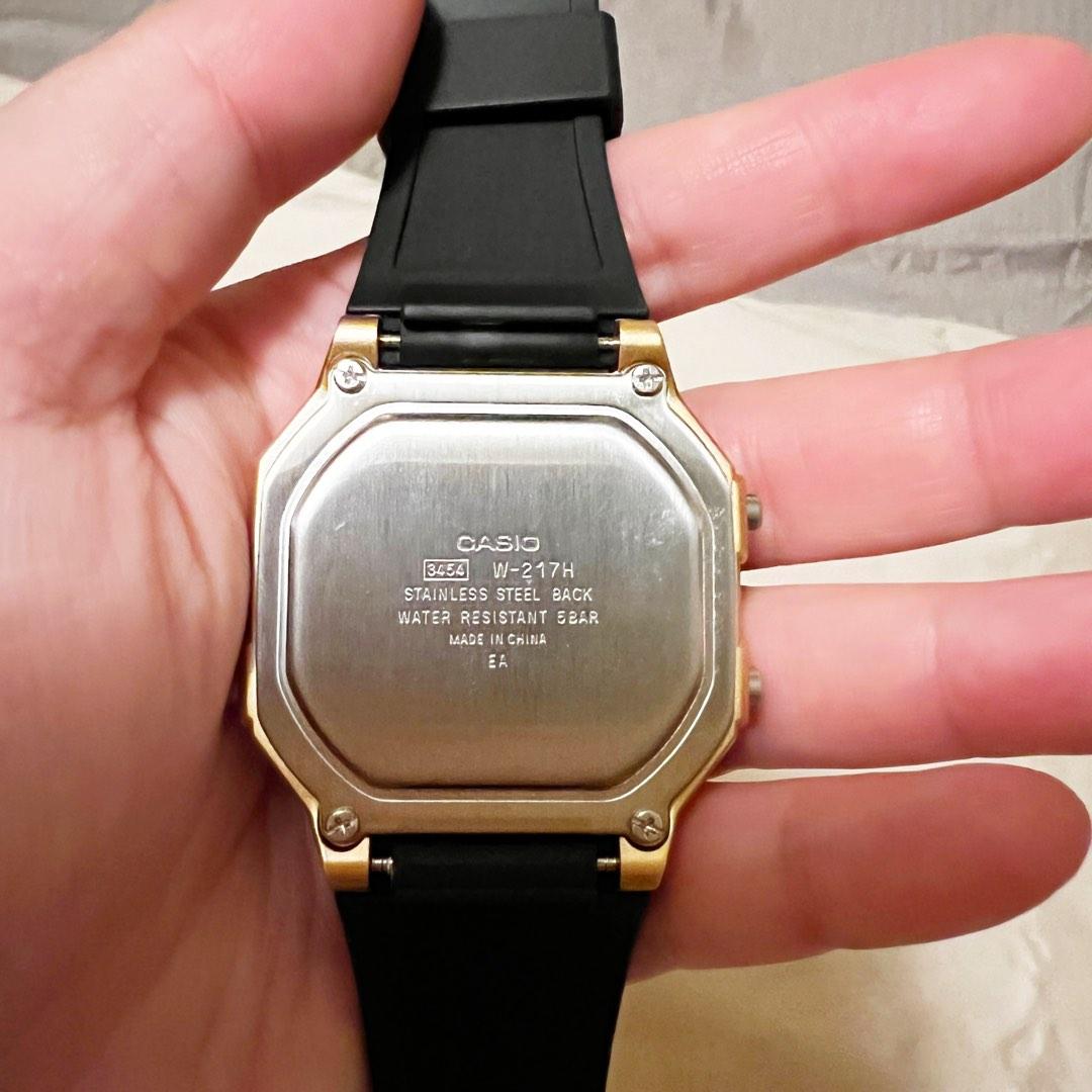 CASIO Digital Watch Gold Face Black Strap, Women's Fashion, Watches