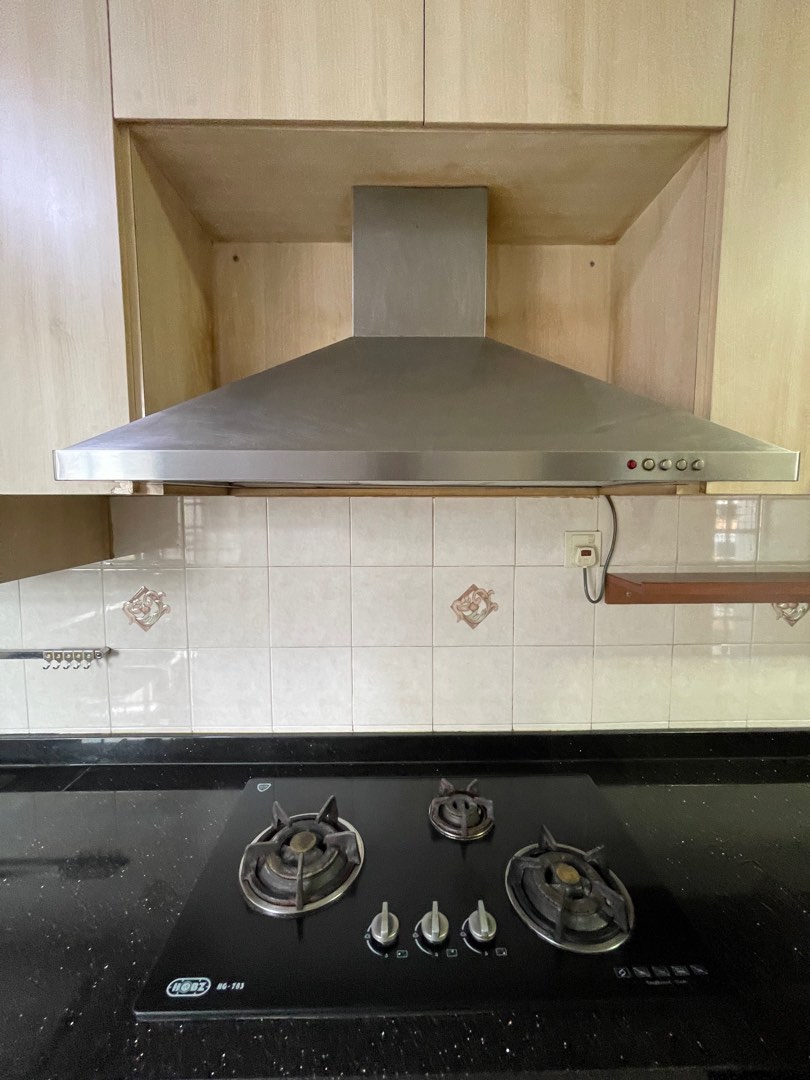 Cheap Sale Stainless Hood & Hobs for only 25.00, TV & Home