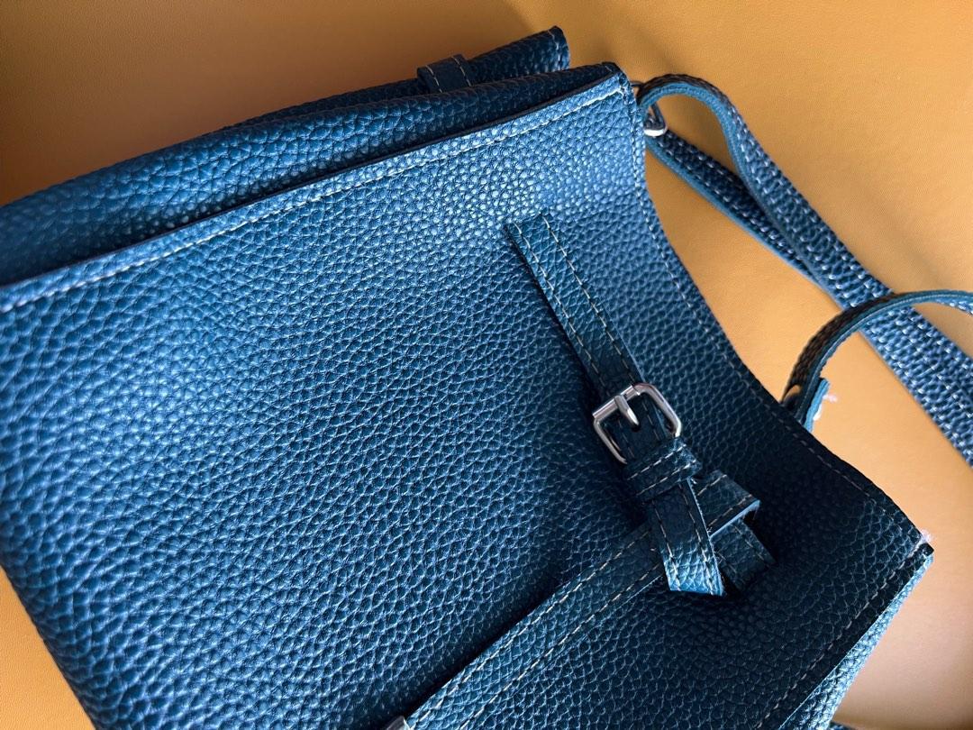 Dark Green Small Sling Bag, Women's Fashion, Bags & Wallets, Shoulder