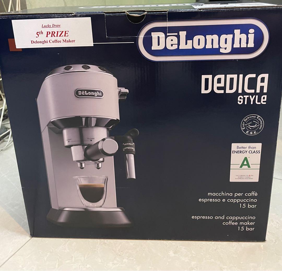De'Longhi Dedica Style Pump Coffee Machine E685.W, TV & Home
