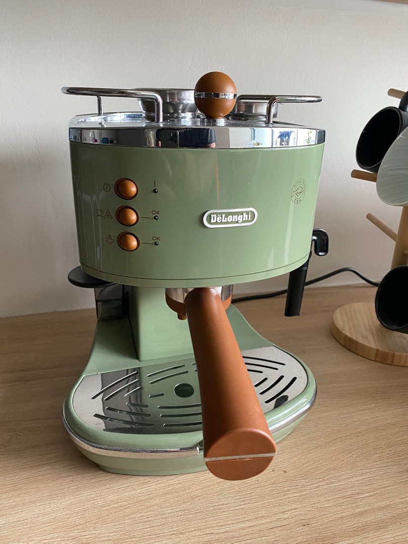 Delonghi Icona Vintage Coffee Machine Olive Green, TV & Home