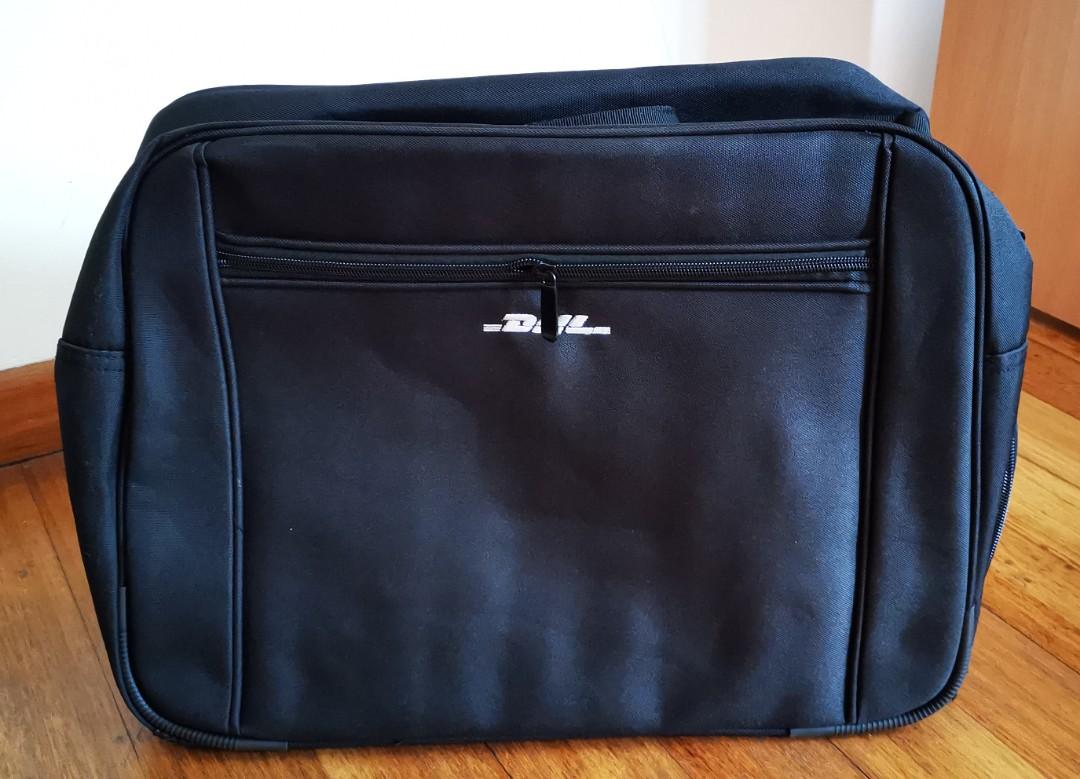 Golf bag top with shoe compartment