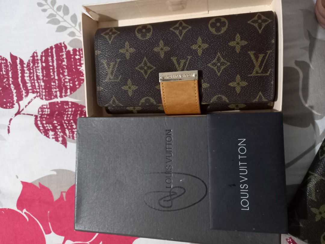 Dompet Louis Vuitton second ada no.seri M61702, Fesyen Wanita, Tas & Dompet  di Carousell